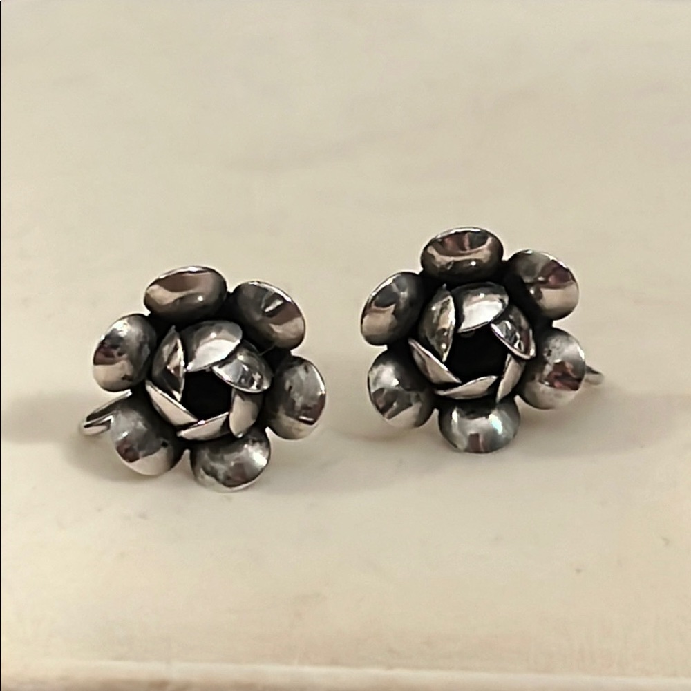 Vintage Sterling silver handmade earrings 925 screw back flower stamped Sterling